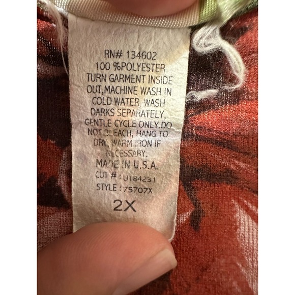 Lavish Plus Womans Top Size 2X Y2K Animal Print Beachy Hawaiian Travel Office - Picture 3 of 9